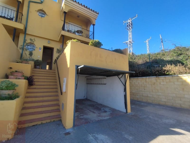 3 makuuhuone Omakotitalo vuokrattavana paikassa Manilva mukana uima-altaan - 1 500 € (Ref: 9497704)