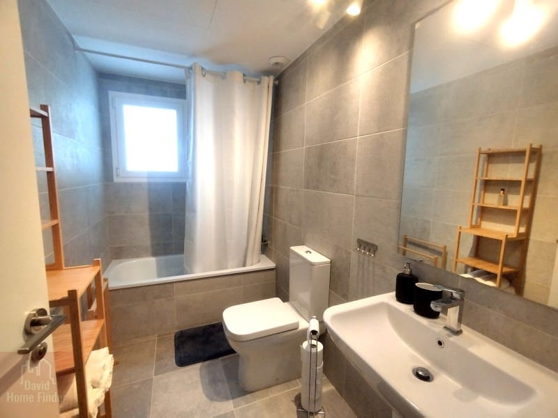 3 soveværelse Lejlighed til leje i Estepona med garage - € 2.100 (Ref: 9677116)