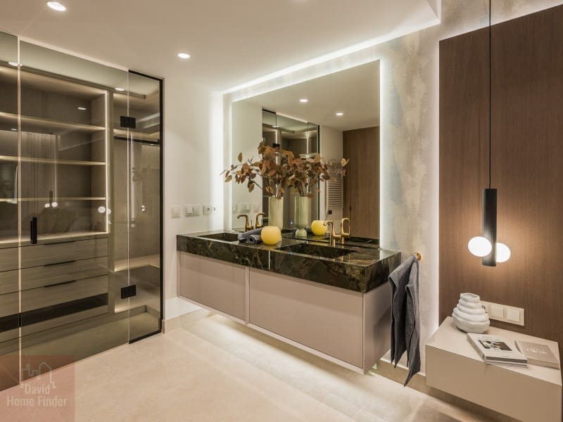 3 Zimmer Apartment zu verkaufen in New Golden Mile mit Pool - 1.995.000 € (Ref: 9758822)