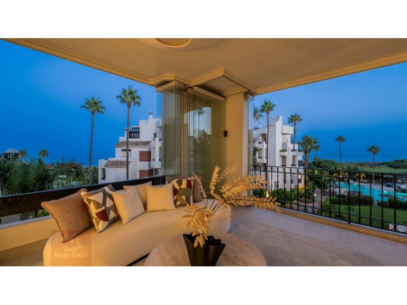 3 Zimmer Apartment zu verkaufen in New Golden Mile mit Pool - 1.995.000 € (Ref: 9758822)