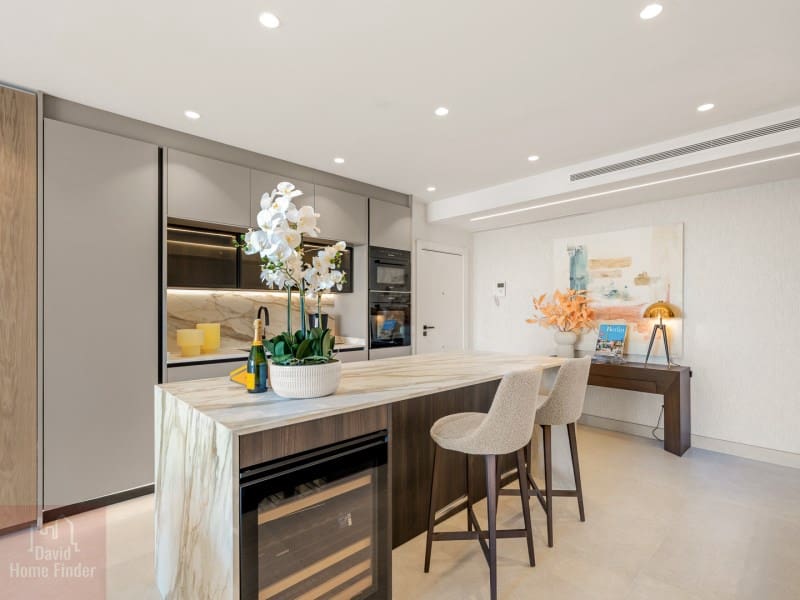 3 Zimmer Apartment zu verkaufen in New Golden Mile mit Pool - 1.995.000 € (Ref: 9758822)