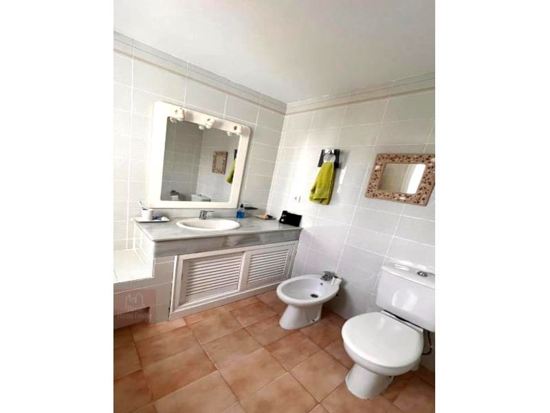 3 bedroom Townhouse for holiday rental in Casares - € 1,575 (Ref: 9831218)