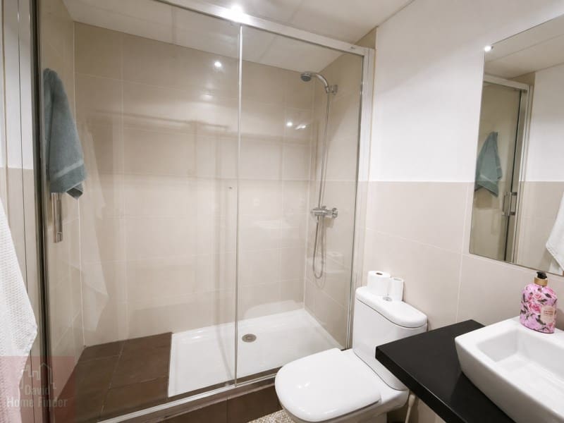 2 quarto Apartamento para arrendar em Casares com piscina garagem - 1 600 € (Ref: 9982688)
