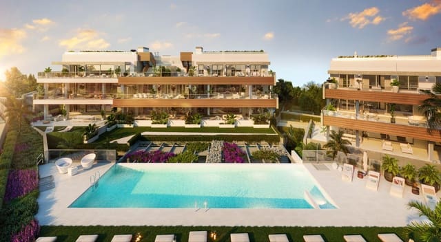 2 soveværelse Lejlighed til salg i Los Monteros, Marbella med swimmingpool - € 570.000 (Ref: 8201614)