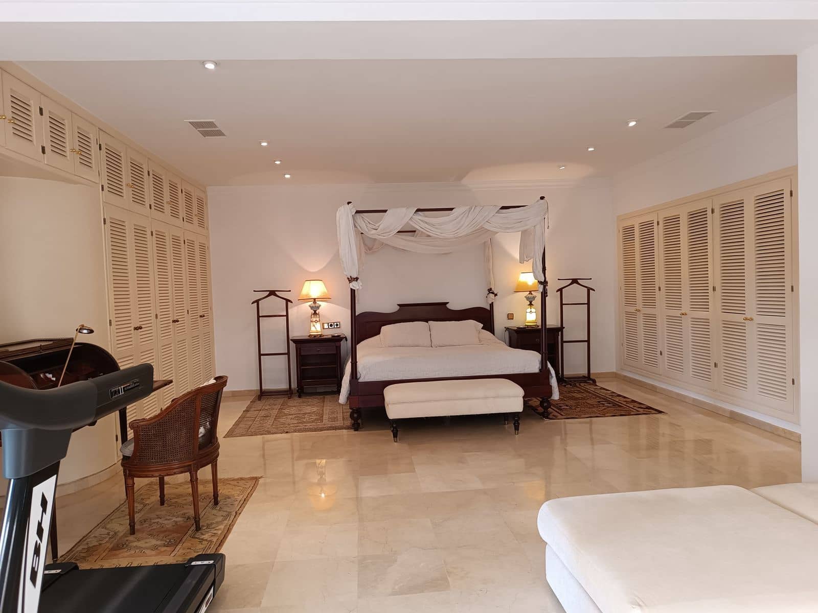 6 soverom Villa til salgs i Marbella med svømmebasseng - € 3 900 000 (Ref: 8975486)