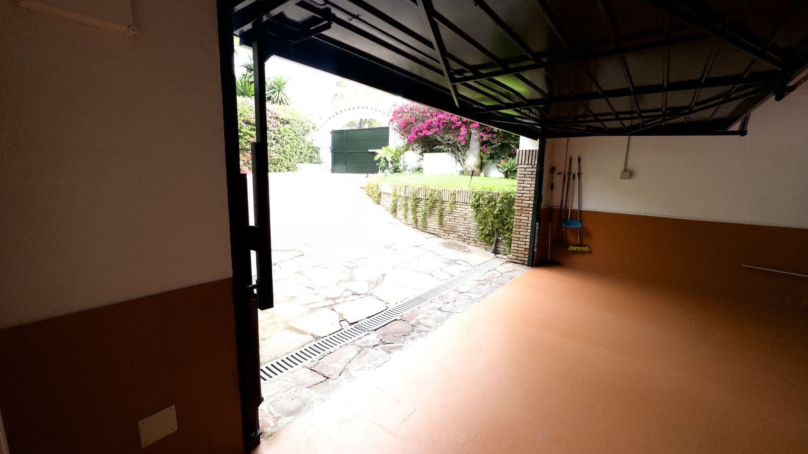 6 soverom Villa til salgs i Marbella med svømmebasseng - € 3 900 000 (Ref: 8975486)