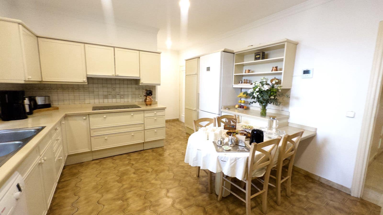 6 soverom Villa til salgs i Marbella med svømmebasseng - € 3 900 000 (Ref: 8975486)