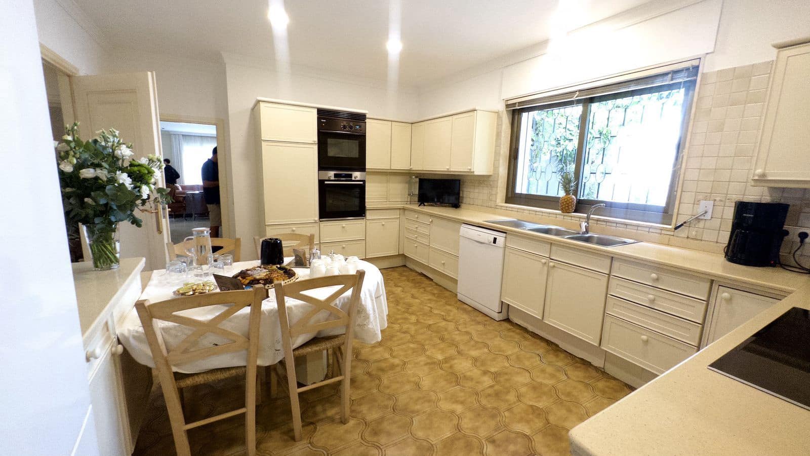 6 soverom Villa til salgs i Marbella med svømmebasseng - € 3 900 000 (Ref: 8975486)