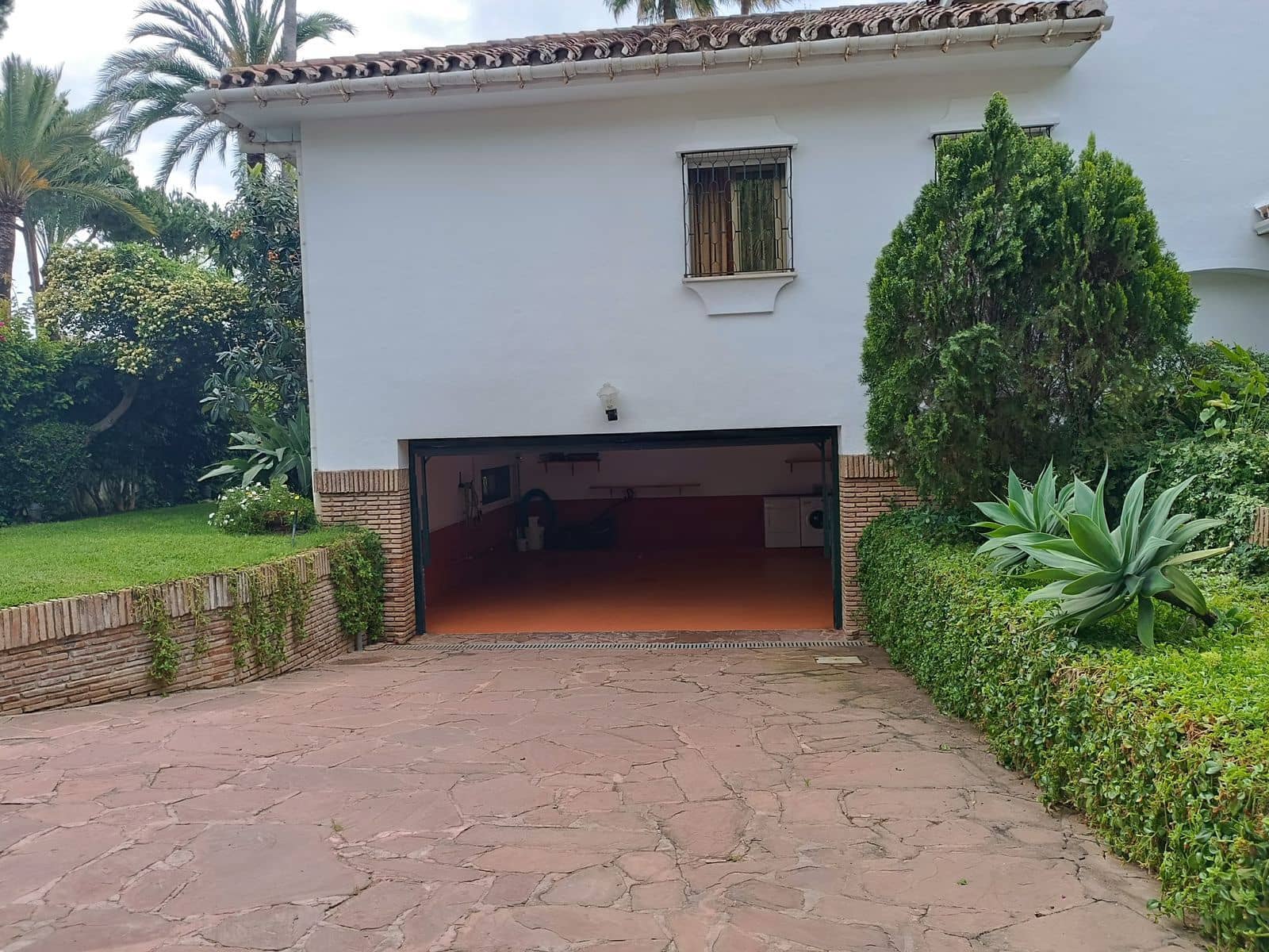 6 soverom Villa til salgs i Marbella med svømmebasseng - € 3 900 000 (Ref: 8975486)