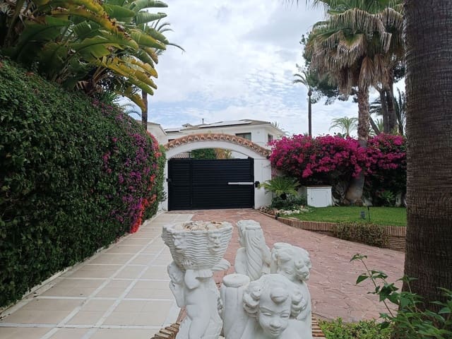 6 soverom Villa til salgs i Alicate, Marbella med svømmebasseng - € 3 900 000 (Ref: 8975486)