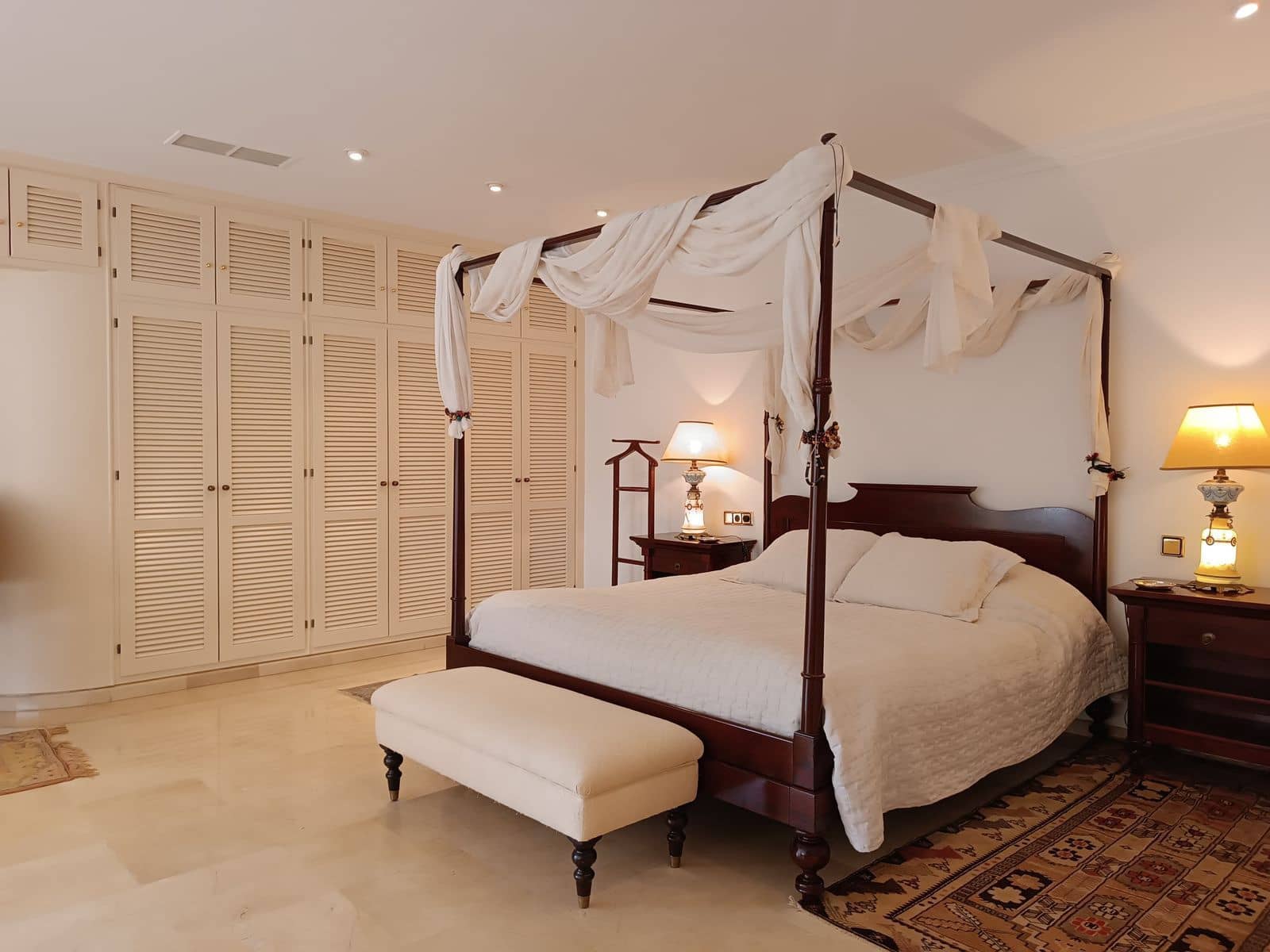 6 soverom Villa til salgs i Marbella med svømmebasseng - € 3 900 000 (Ref: 8975486)