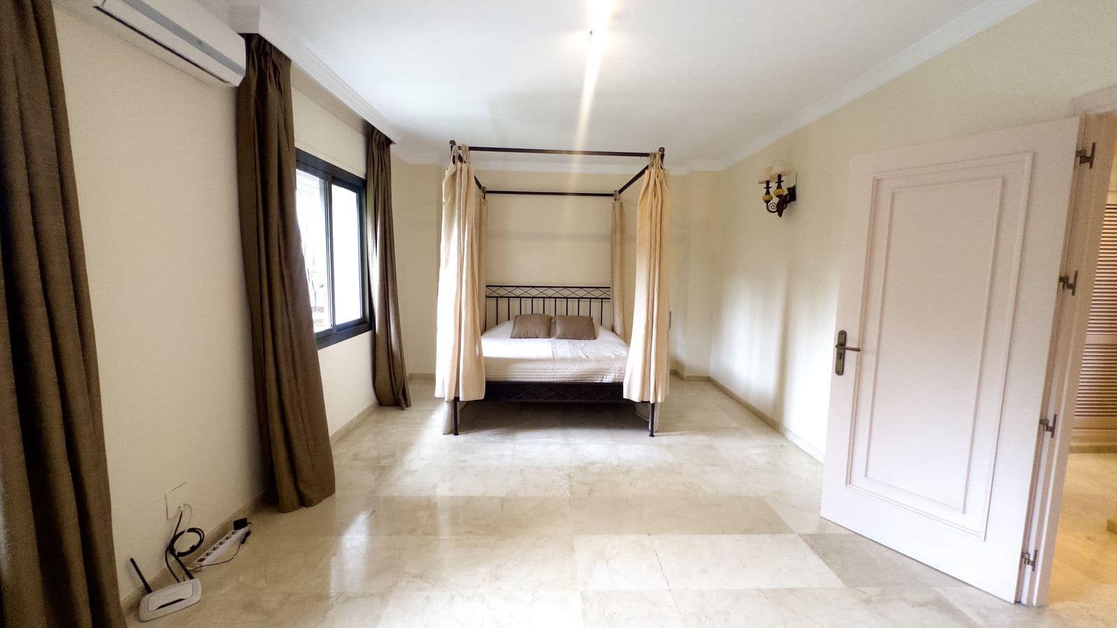 6 soverom Villa til salgs i Marbella med svømmebasseng - € 3 900 000 (Ref: 8975486)