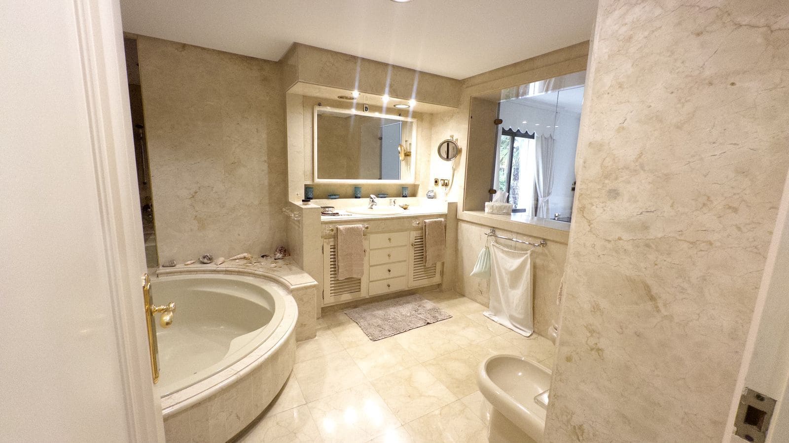 6 soverom Villa til salgs i Marbella med svømmebasseng - € 3 900 000 (Ref: 8975486)