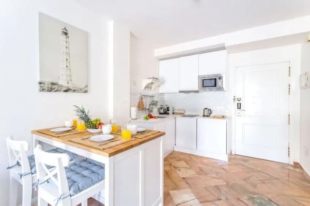 1 Zimmer Apartment zu verkaufen in Elviria, Marbella mit Pool - 262.000 € (Ref: 9049544)