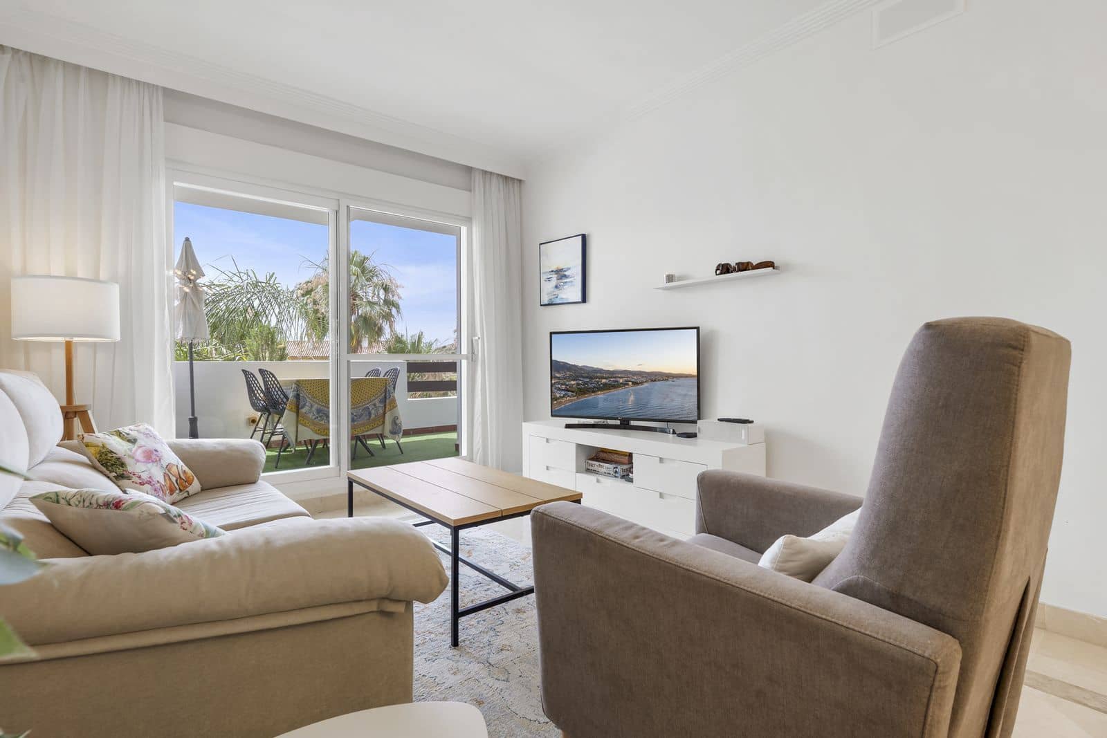 2 slaapkamer Appartement te koop in La Cala de Mijas met zwembad - € 285.000 (Ref: 9340127)