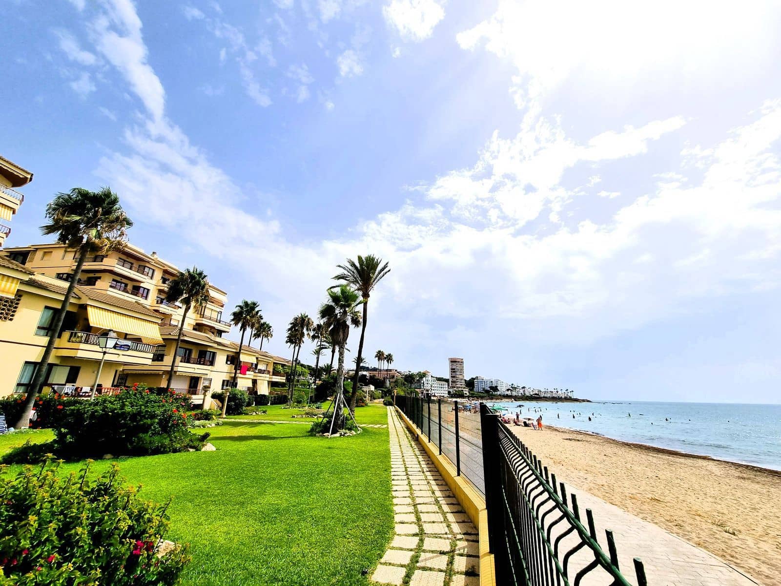 Huoneisto myytävänä paikassa Riviera del Sol mukana uima-altaan - 255 000 € (Ref: 9340135)