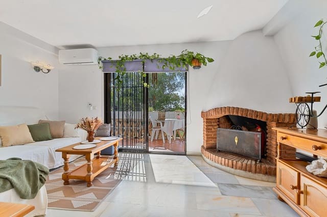 2 soveværelse Lejlighed til salg i Calahonda, Mijas med swimmingpool - € 280.000 (Ref: 9372361)