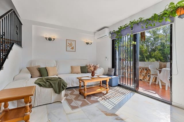 2 soveværelse Lejlighed til salg i Calahonda, Mijas med swimmingpool - € 280.000 (Ref: 9372361)