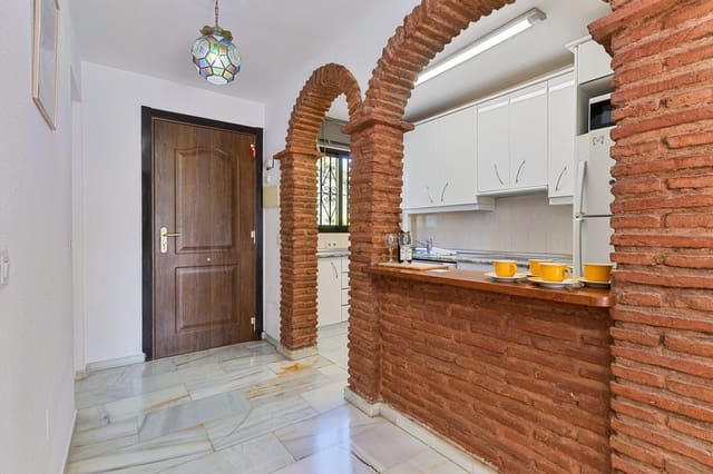 2 soveværelse Lejlighed til salg i Calahonda, Mijas med swimmingpool - € 280.000 (Ref: 9372361)