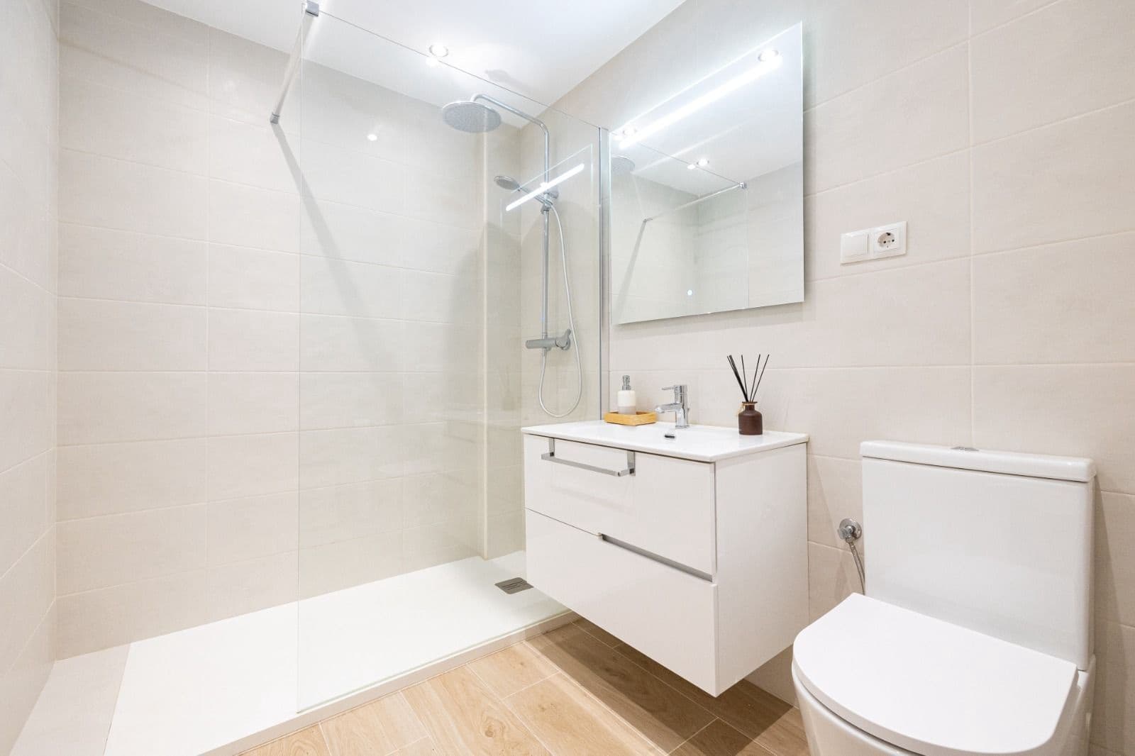 Apartamento de 2 habitaciones en Riviera del Sol en venta con piscina - 260.000 € (Ref: 9372362)