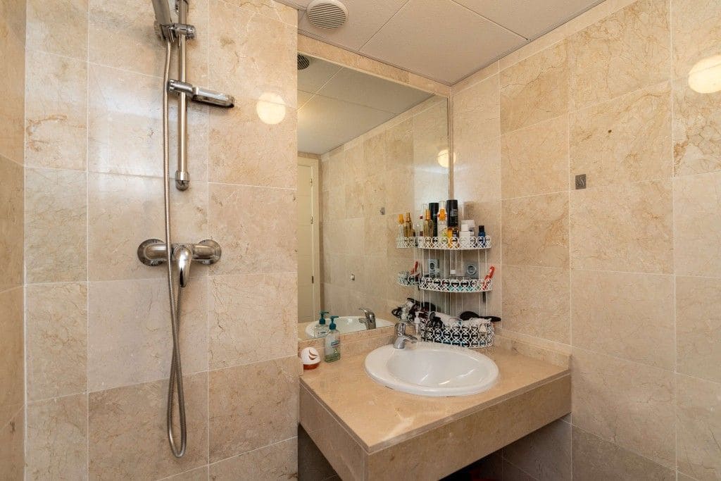 2 soveværelse Lejlighed til salg i La Cala de Mijas med swimmingpool - € 279.000 (Ref: 9428736)