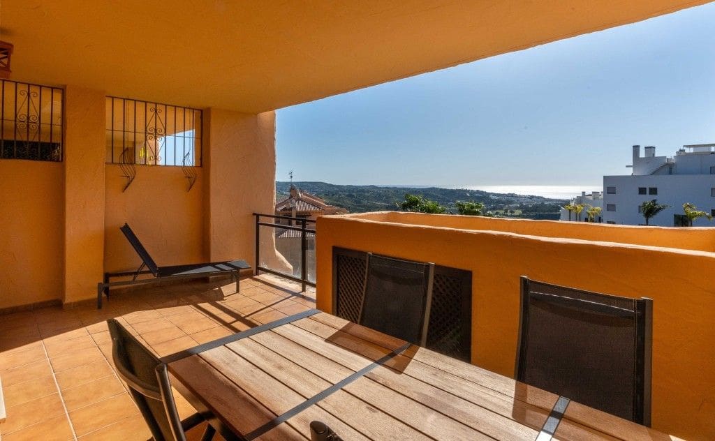 2 soveværelse Lejlighed til salg i La Cala de Mijas med swimmingpool - € 279.000 (Ref: 9428736)