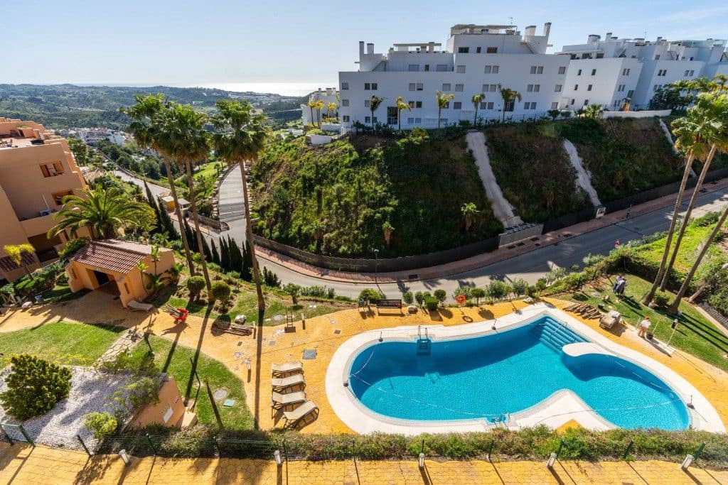 2 soveværelse Lejlighed til salg i La Cala de Mijas med swimmingpool - € 279.000 (Ref: 9428736)