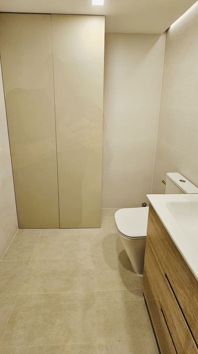 2 Zimmer Apartment zu verkaufen in Calahonda mit Pool - 288.000 € (Ref: 9437524)