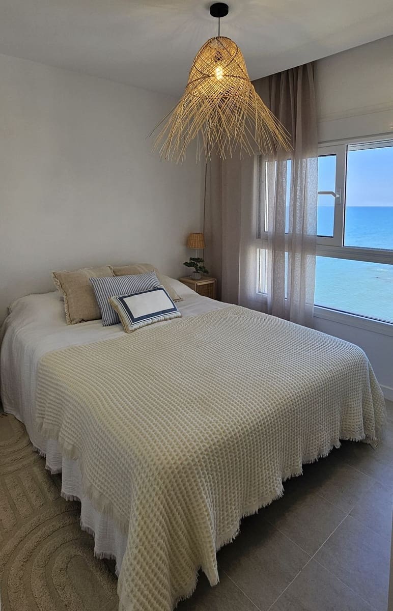 2 Zimmer Apartment zu verkaufen in Calahonda mit Pool - 288.000 € (Ref: 9437524)