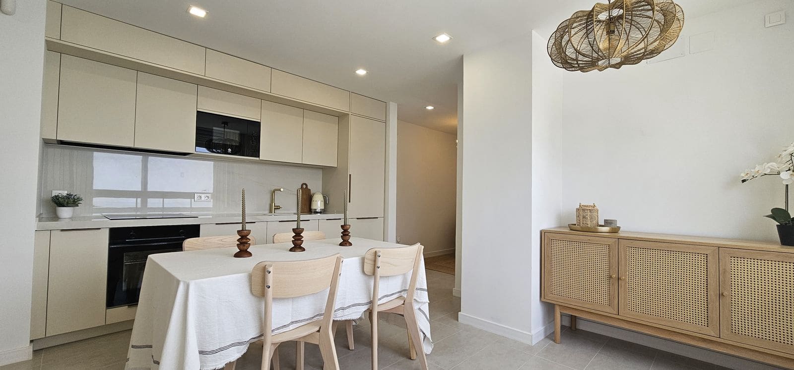 2 Zimmer Apartment zu verkaufen in Calahonda mit Pool - 288.000 € (Ref: 9437524)