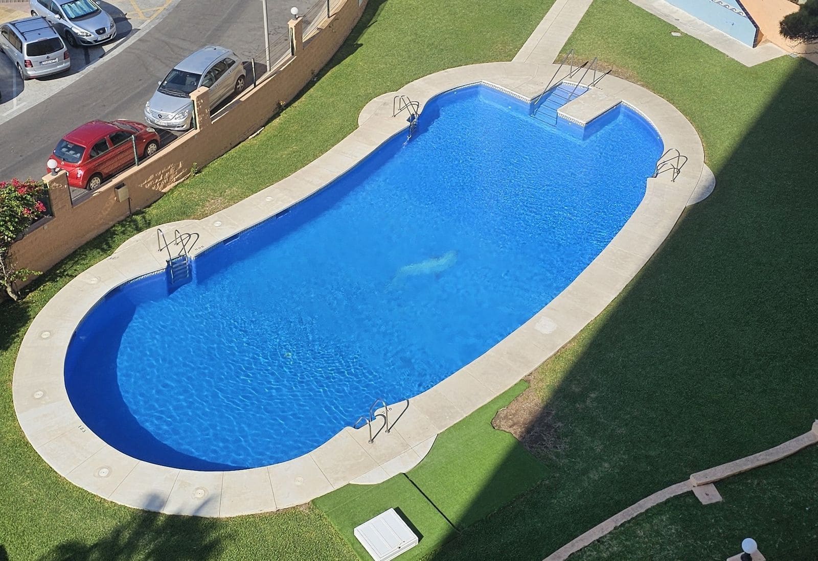 2 Zimmer Apartment zu verkaufen in Calahonda mit Pool - 288.000 € (Ref: 9437524)