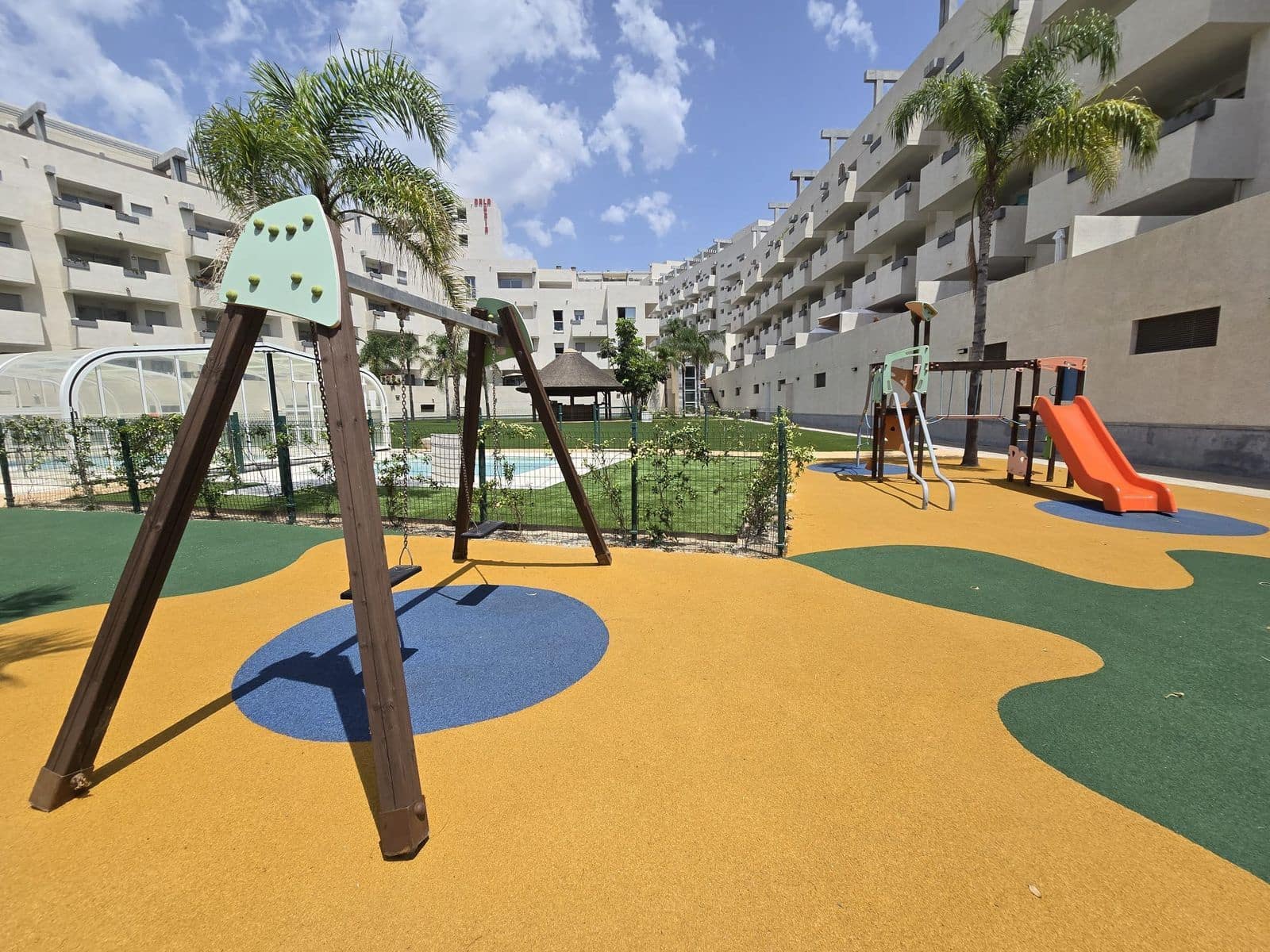 Apartamento de 2 habitaciones en Riviera del Sol en venta con piscina - 340.000 € (Ref: 9438072)