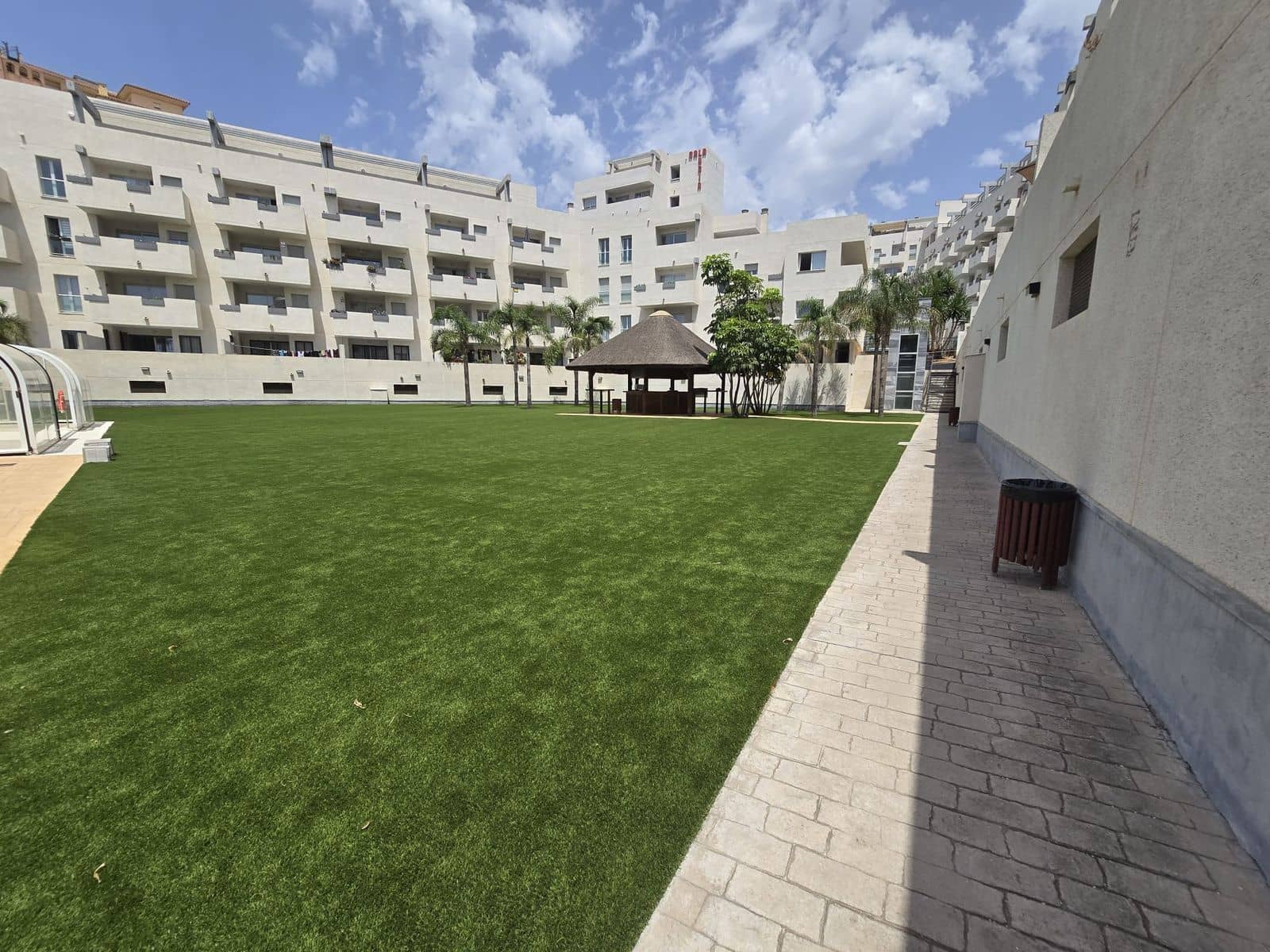 Apartamento de 2 habitaciones en Riviera del Sol en venta con piscina - 340.000 € (Ref: 9438072)