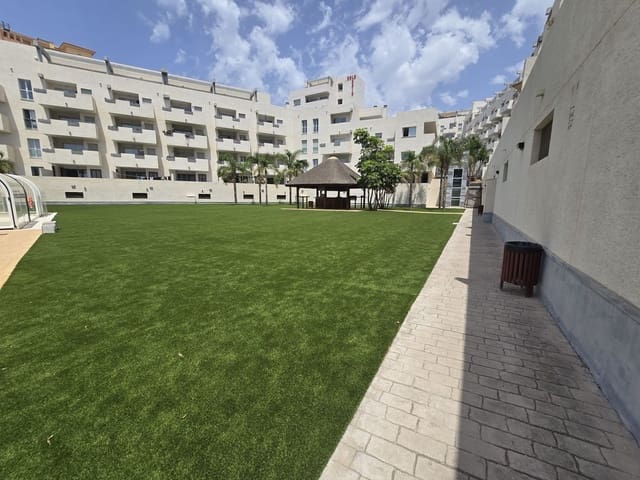 Apartamento de 2 habitaciones en Riviera del Sol, Mijas en venta con piscina - 340.000 € (Ref: 9438072)