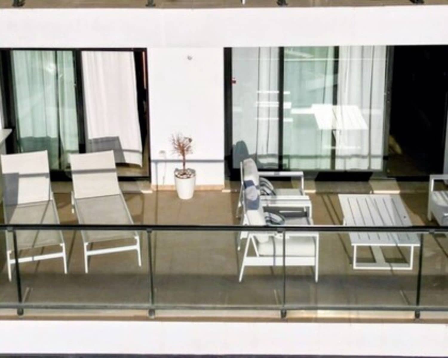 2 Zimmer Apartment zu verkaufen in Riviera del Sol mit Pool - 328.000 € (Ref: 9438075)