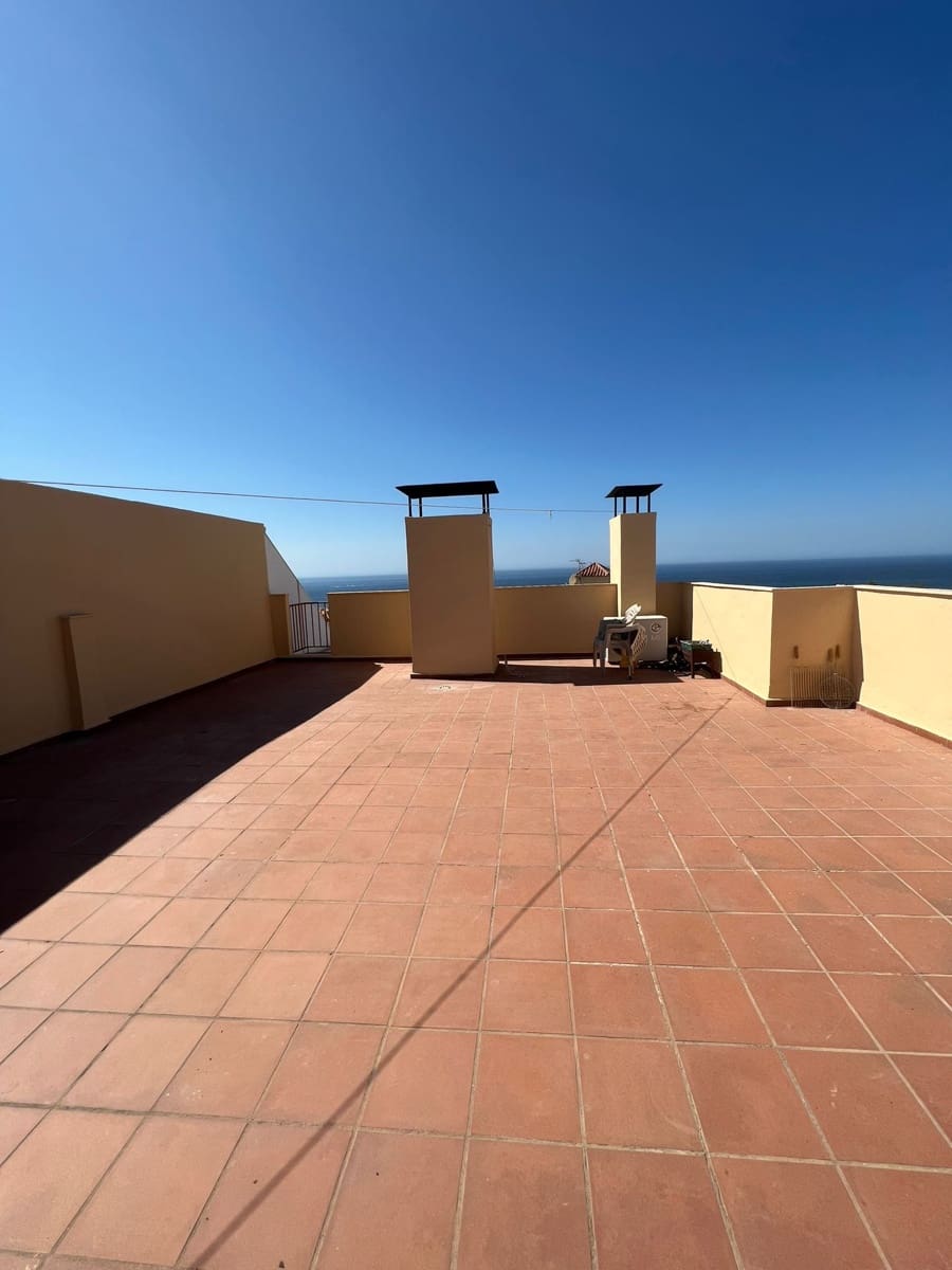 2 makuuhuone Kattohuoneisto myytävänä paikassa Calahonda mukana uima-altaan - 280 000 € (Ref: 9438076)