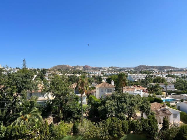 2 makuuhuone Kattohuoneisto myytävänä paikassa Calahonda, Mijas mukana uima-altaan - 280 000 € (Ref: 9438076)