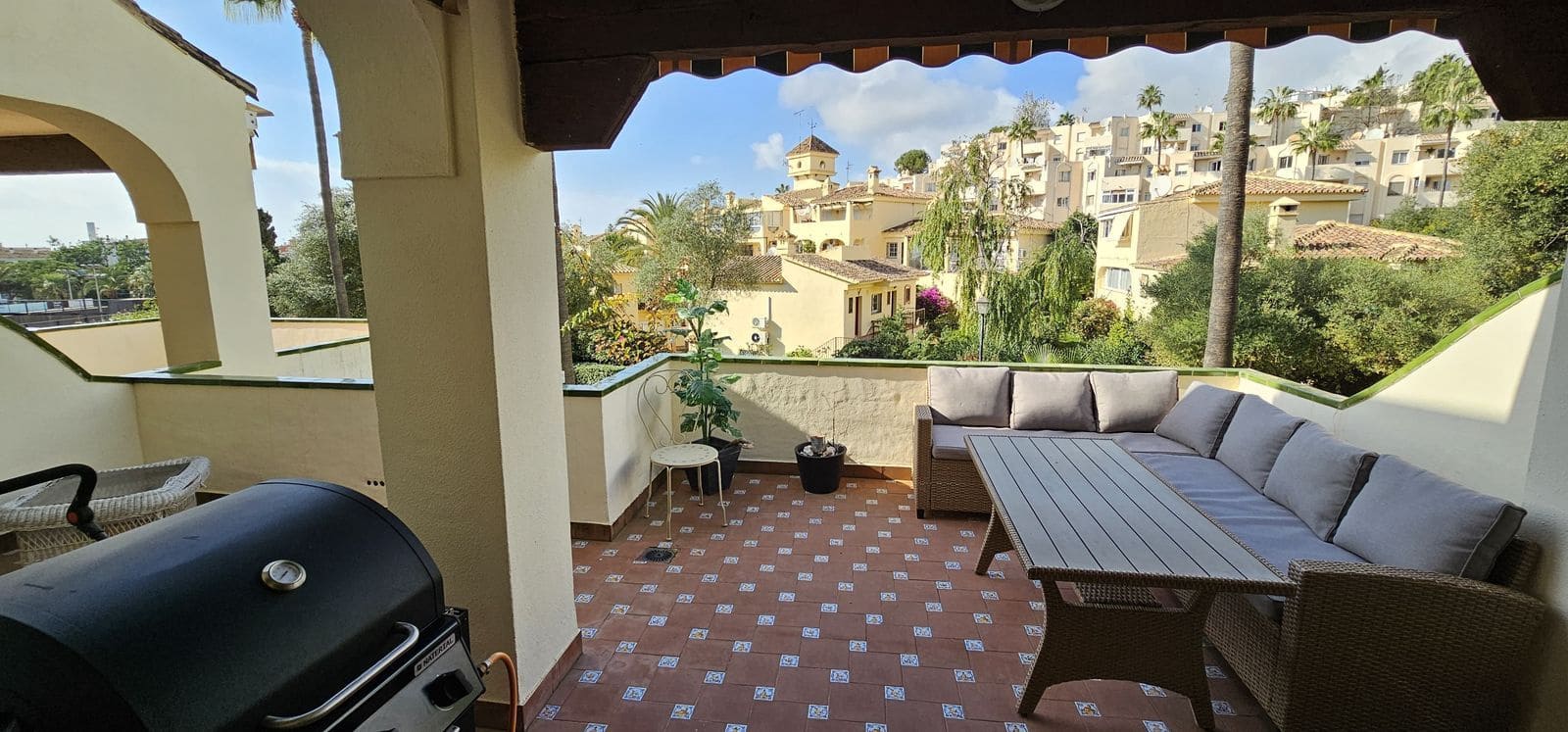 2 bedroom Apartment for sale in Riviera del Sol with pool - € 295,000 (Ref: 9438078)