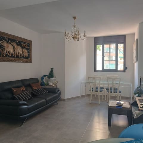 2 slaapkamer Appartement te koop in Centro ciudad, Fuengirola - € 188.500 (Ref: 9503510)