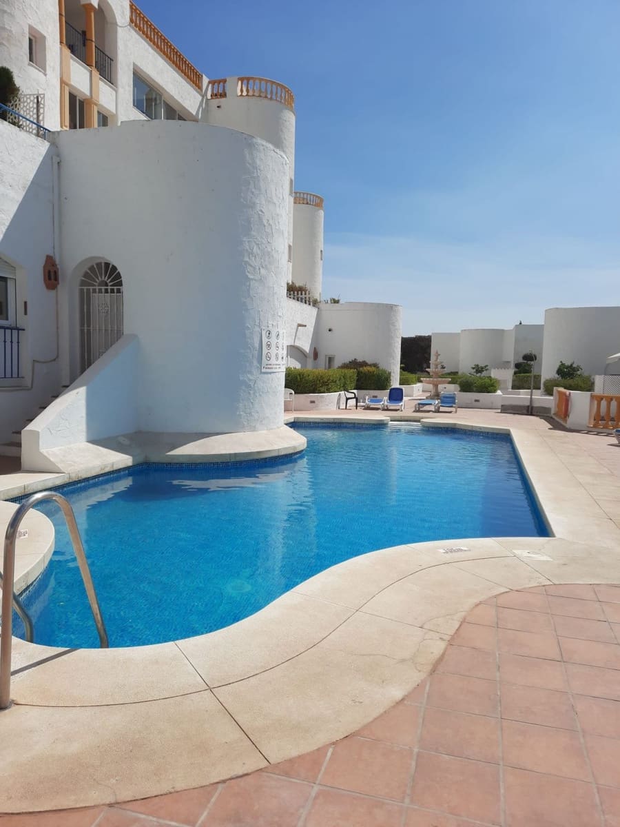 1 bedroom Apartment for sale in Mijas Golf with pool - € 260,000 (Ref: 9521609)