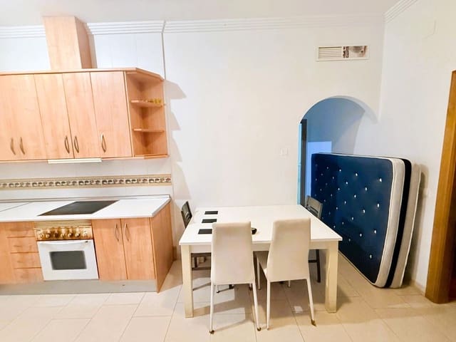 3 soveværelse Lejlighed til salg i Zona Puerto Deportivo, Fuengirola - € 284.000 (Ref: 9521904)