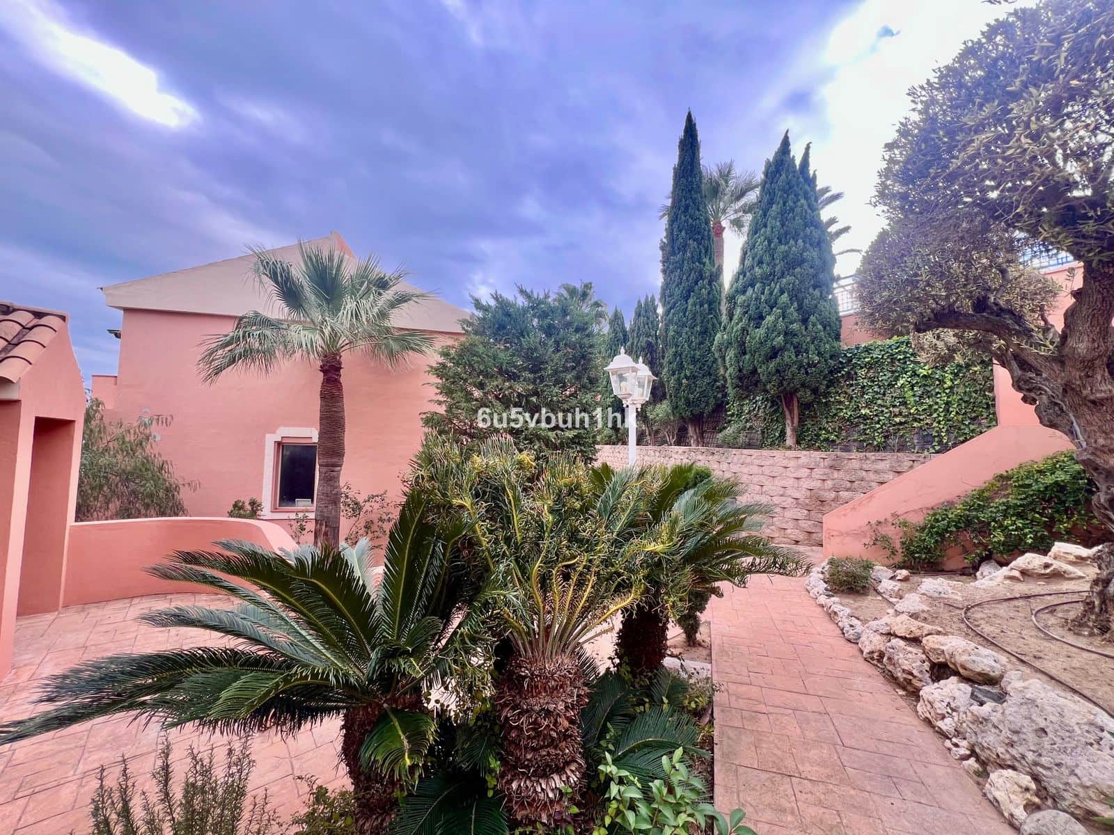 2 bedroom Apartment for sale in Riviera del Sol with pool - € 295,000 (Ref: 9523047)