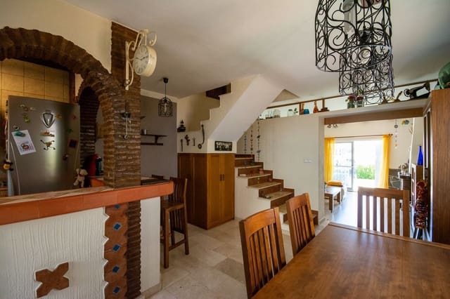 2 soveværelse Byhus til salg i Calahonda, Mijas med swimmingpool - € 345.000 (Ref: 9523463)