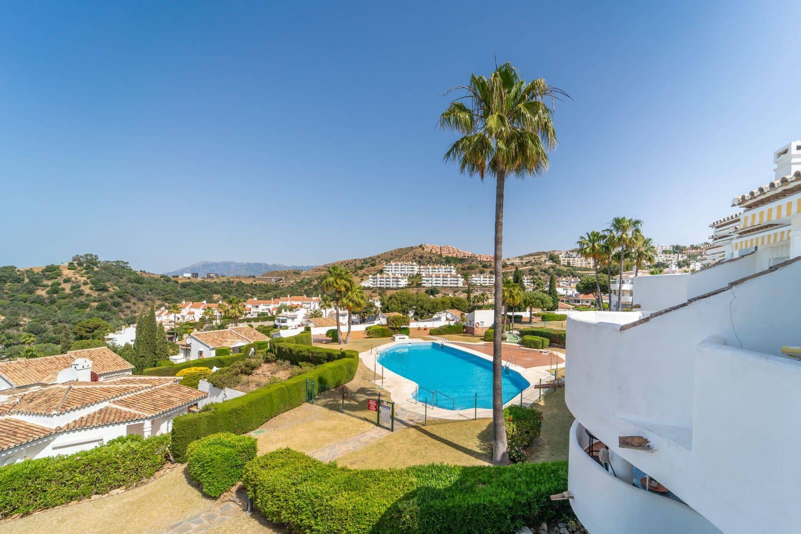 2 Zimmer Penthouse zu verkaufen in Calahonda mit Pool - 290.000 € (Ref: 9559312)