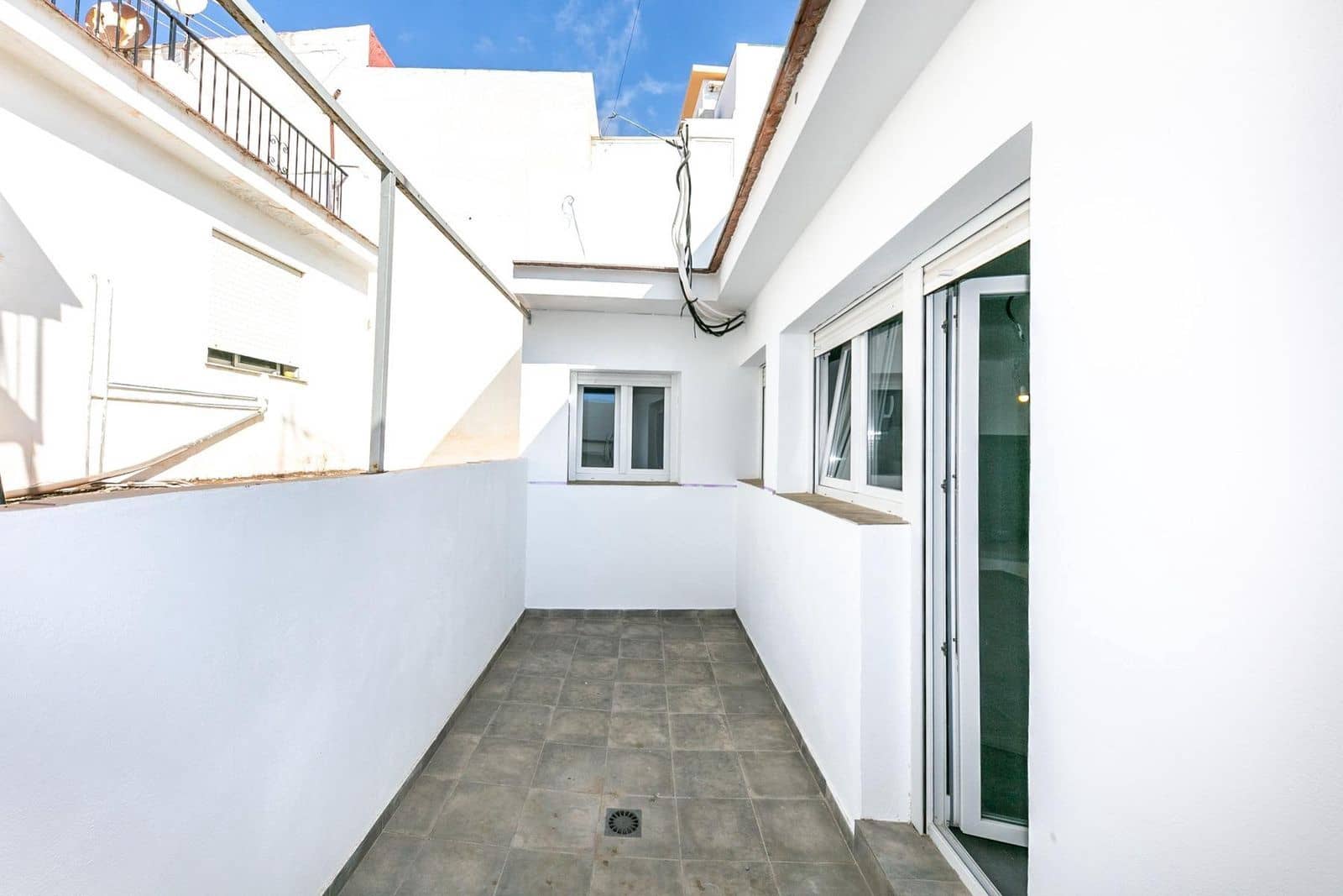 4 makuuhuone Omakotitalo myytävänä paikassa Fuengirola - 315 000 € (Ref: 9559751)