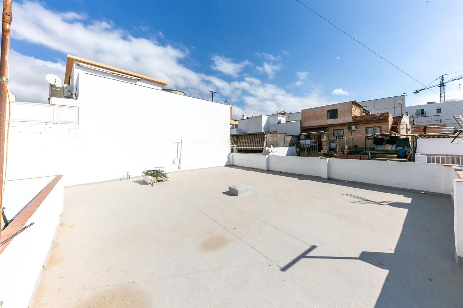 4 makuuhuone Omakotitalo myytävänä paikassa Fuengirola - 315 000 € (Ref: 9559751)