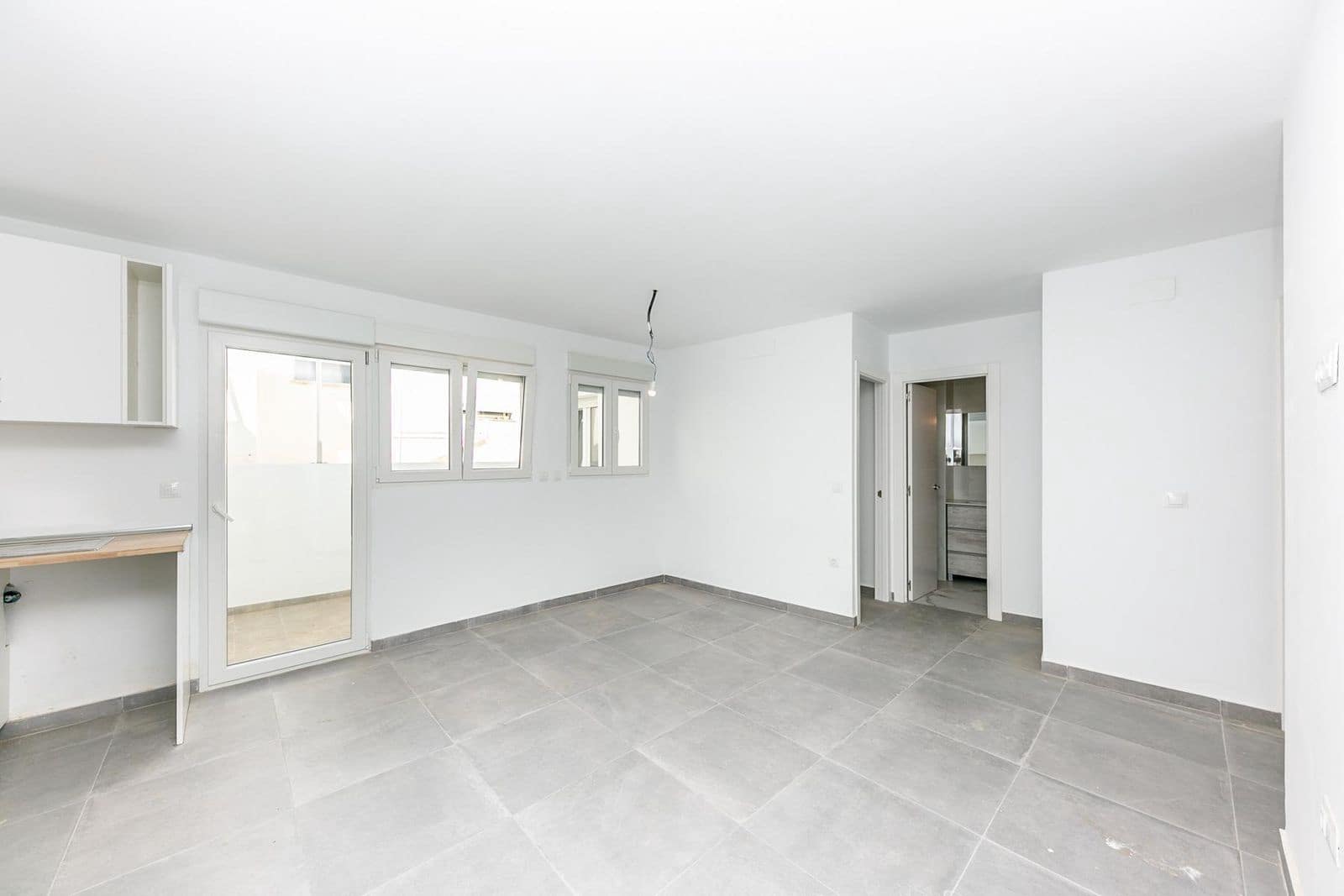 4 makuuhuone Omakotitalo myytävänä paikassa Fuengirola - 315 000 € (Ref: 9559751)