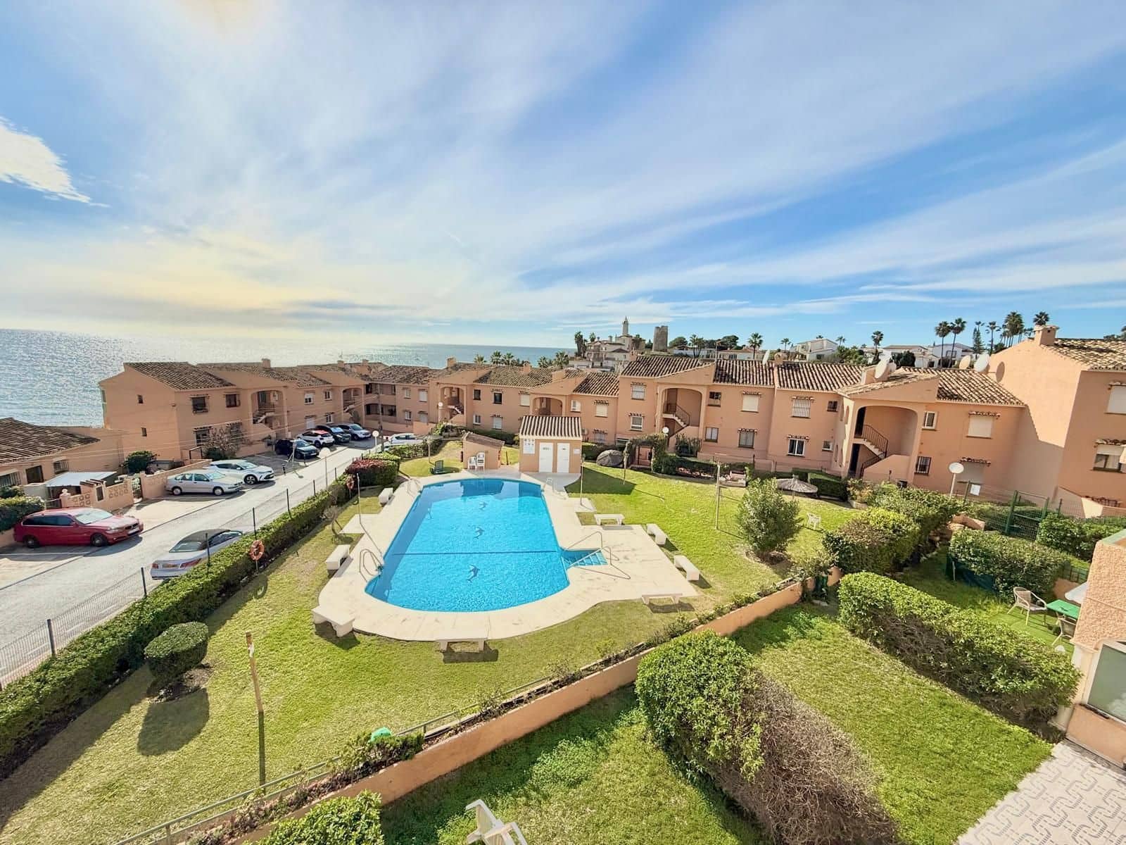 2 bedroom Apartment for sale in El Faro with pool - € 319,000 (Ref: 9559752)