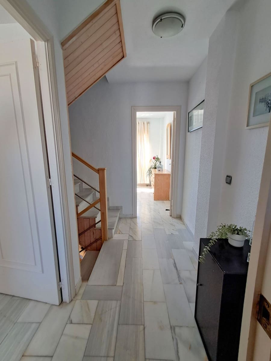 2 Zimmer Apartment zu verkaufen in Riviera del Sol mit Pool - 315.000 € (Ref: 9559754)