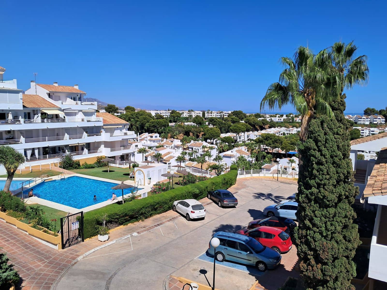 2 Zimmer Apartment zu verkaufen in Riviera del Sol mit Pool - 315.000 € (Ref: 9559754)